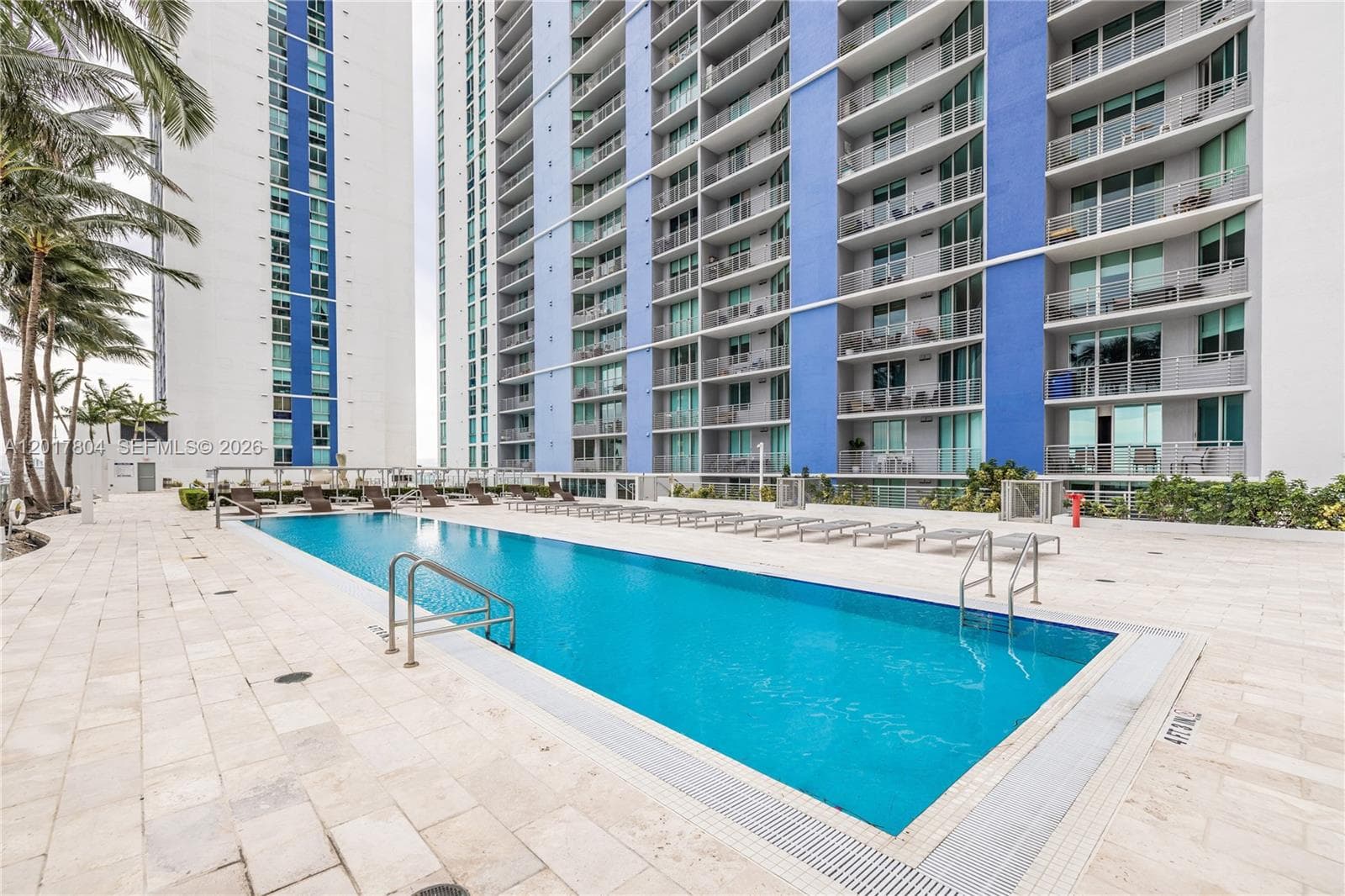 335 Biscayne Blvd 2706 photo 21