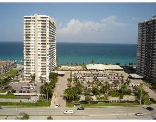 1950 Ocean Dr 4B photo 1