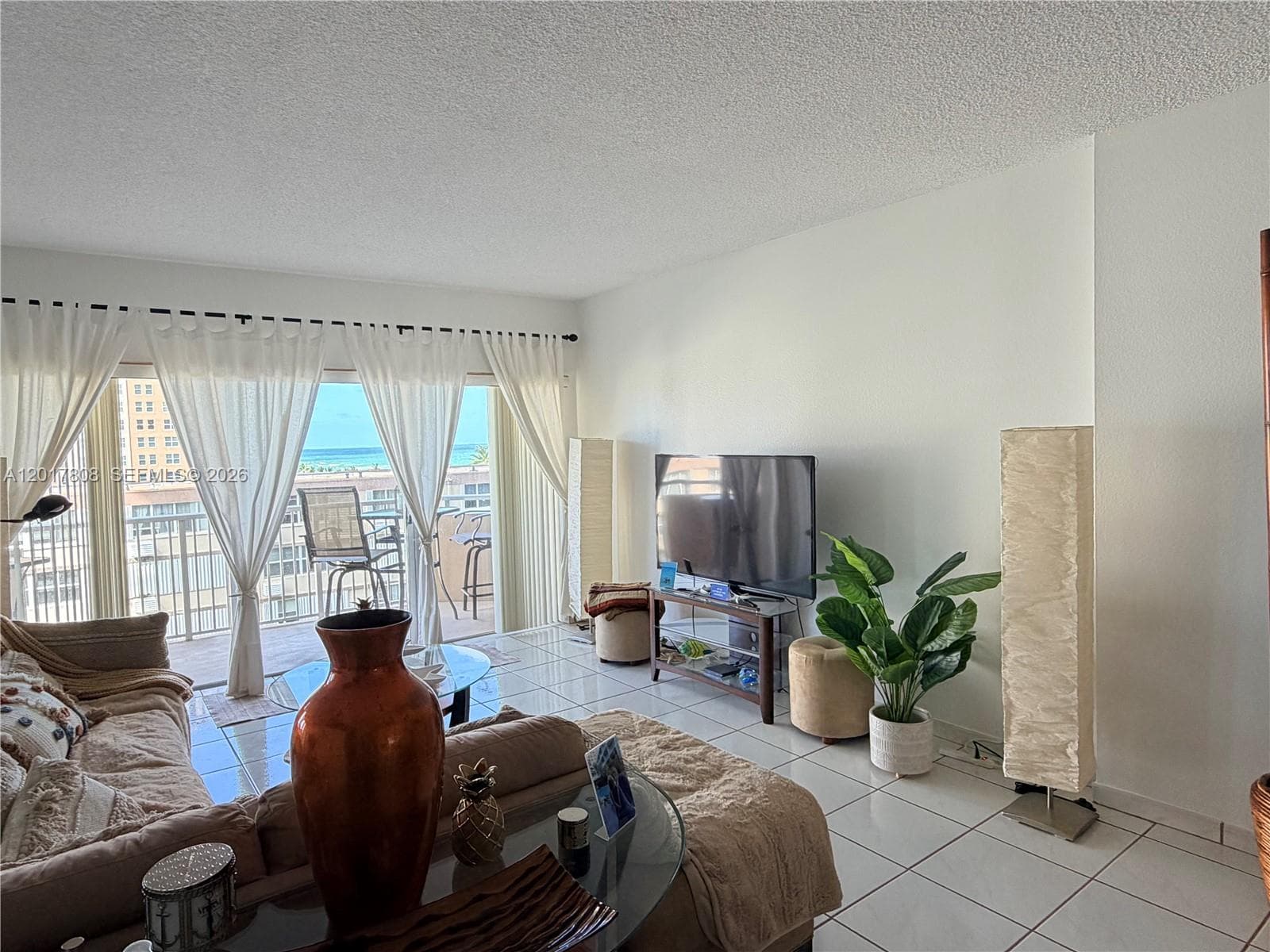 1950 Ocean Dr 4B photo 4