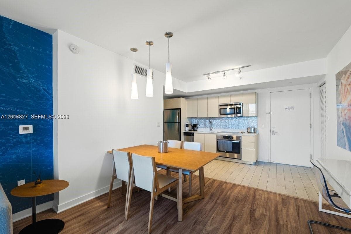 2602 Hallandale Beach Blvd R1109 photo 7
