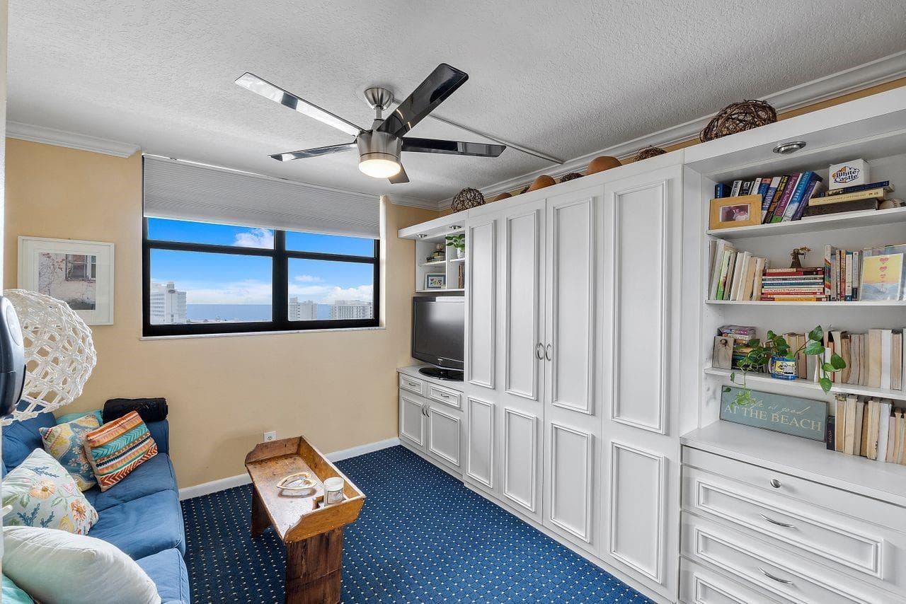 1401 N Riverside Drive 1102 photo 10