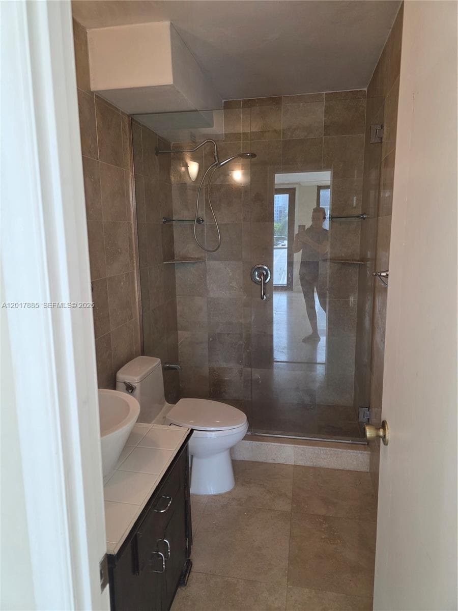 9800 Bay Harbor Dr 408 photo 13