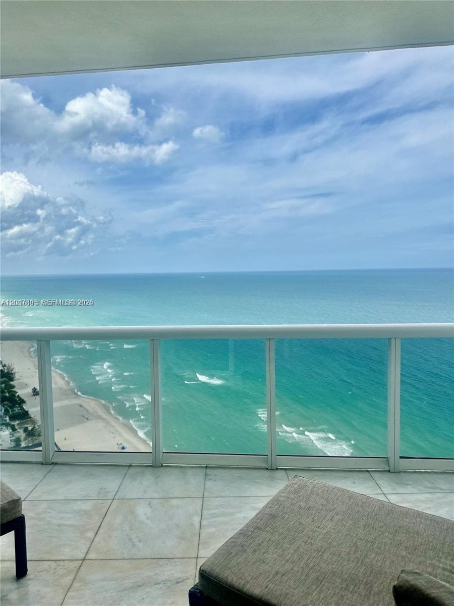 18201 Collins Ave 4508 photo 2