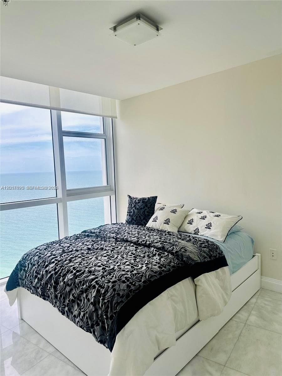 18201 Collins Ave 4508 photo 10
