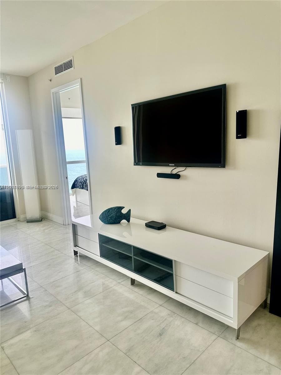 18201 Collins Ave 4508 photo 8