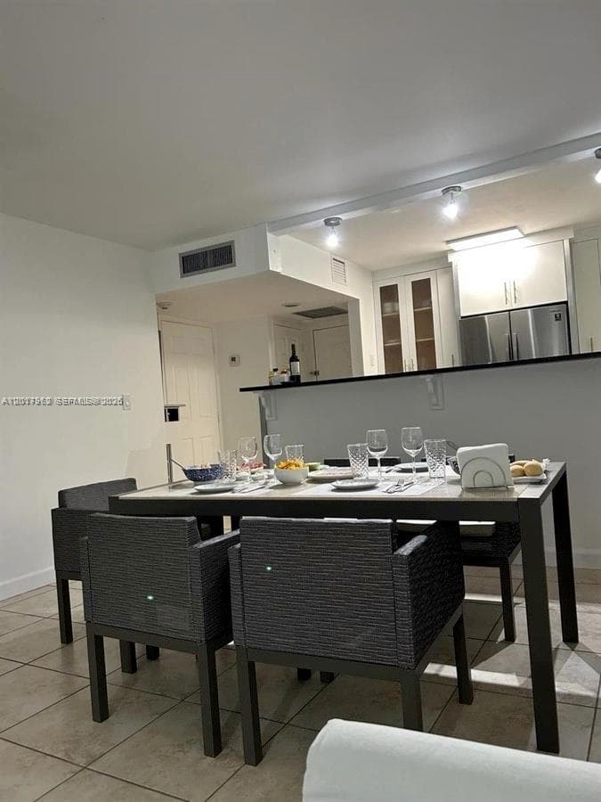 100 Bayview Dr 309 photo 7