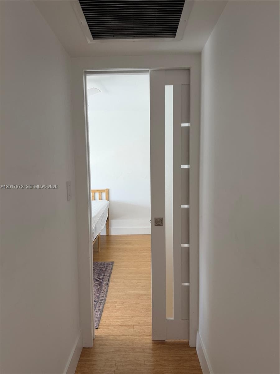 2457 Collins Ave PH-5 photo 9
