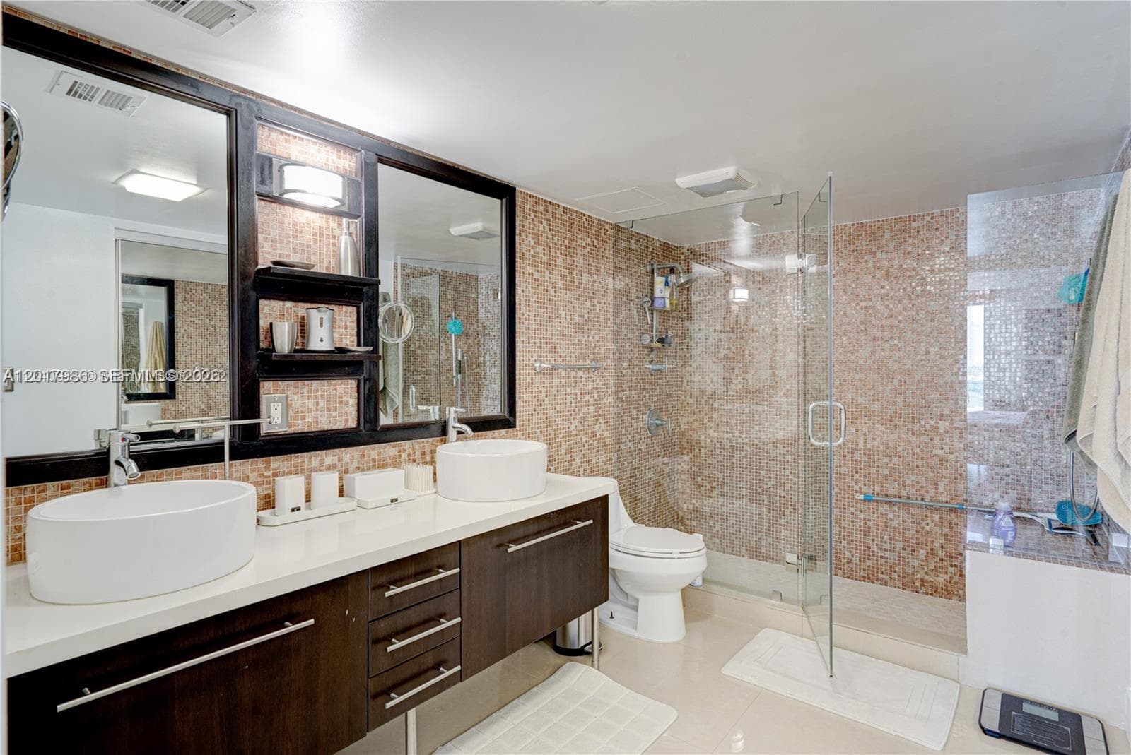 100 Bayview Dr 428 photo 15