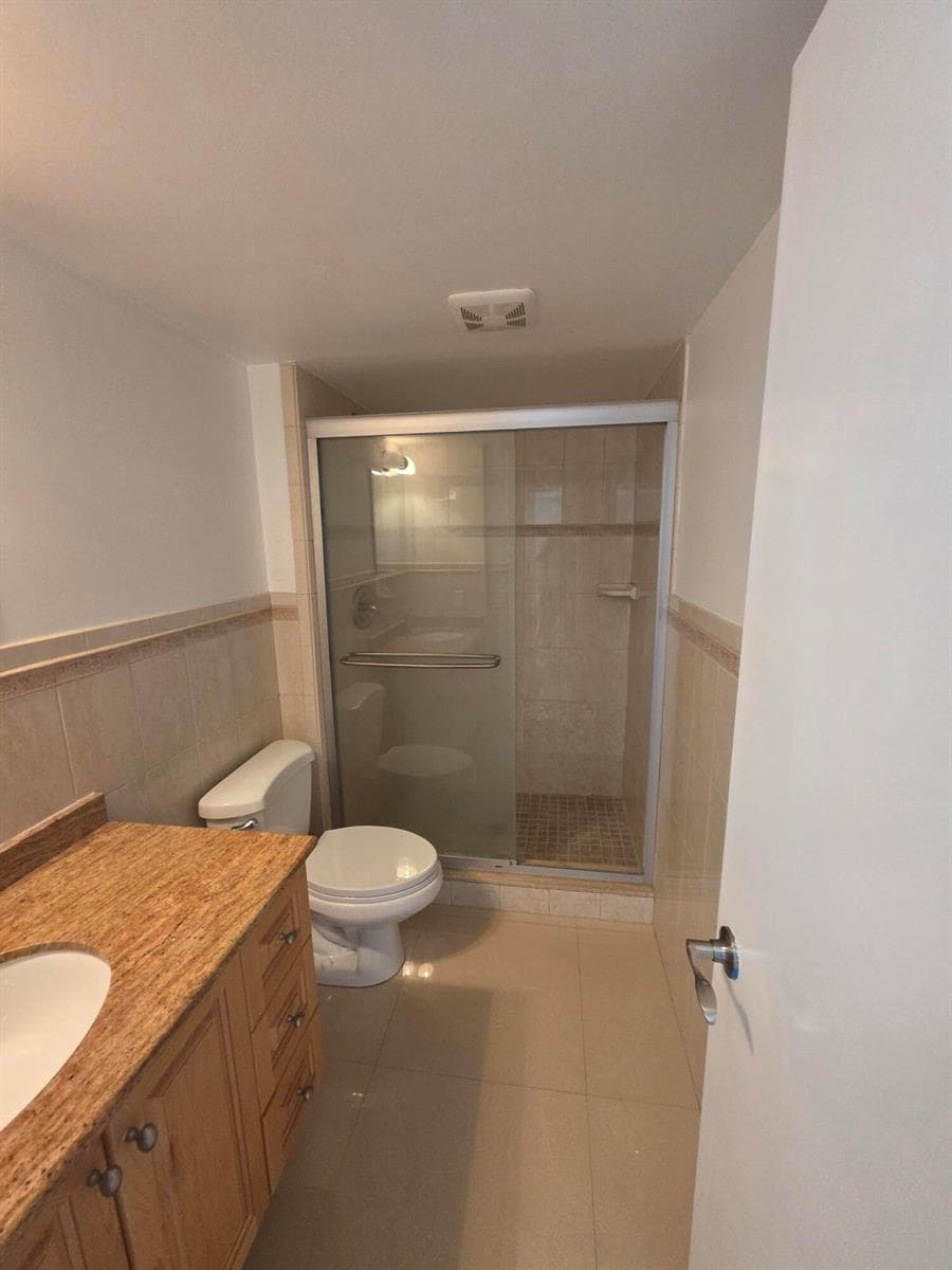 3701 N Country Club Drive 1008 photo 24