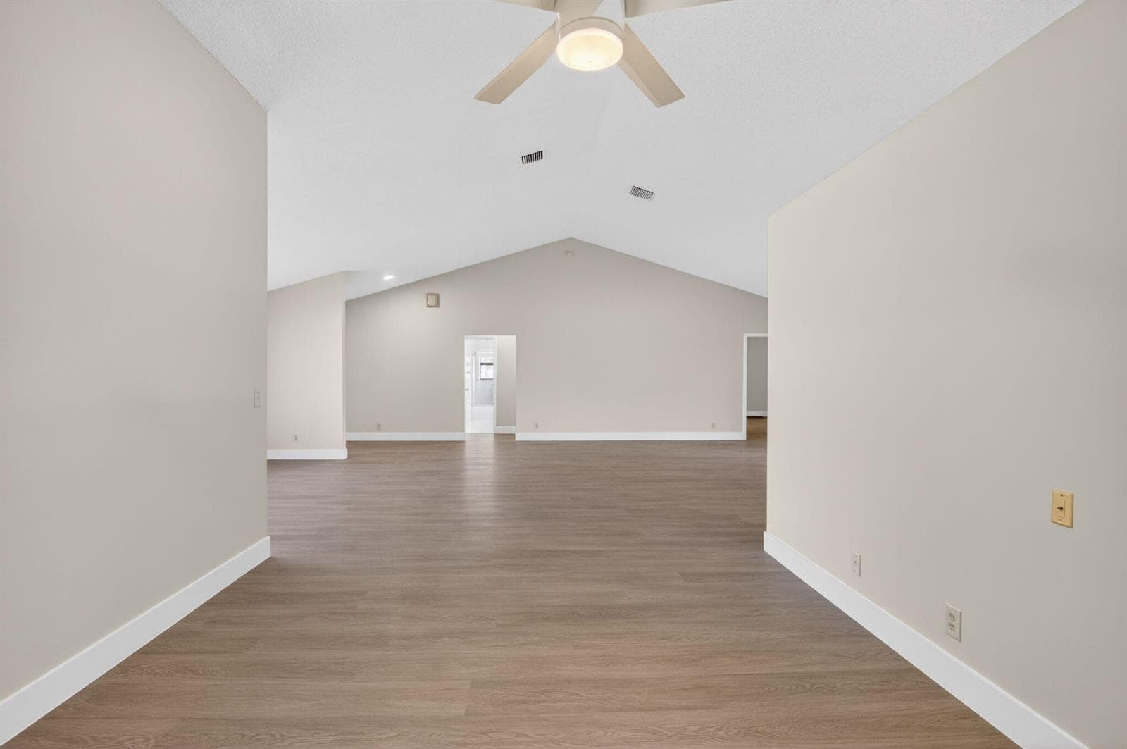 9720 Majestic Way photo 17