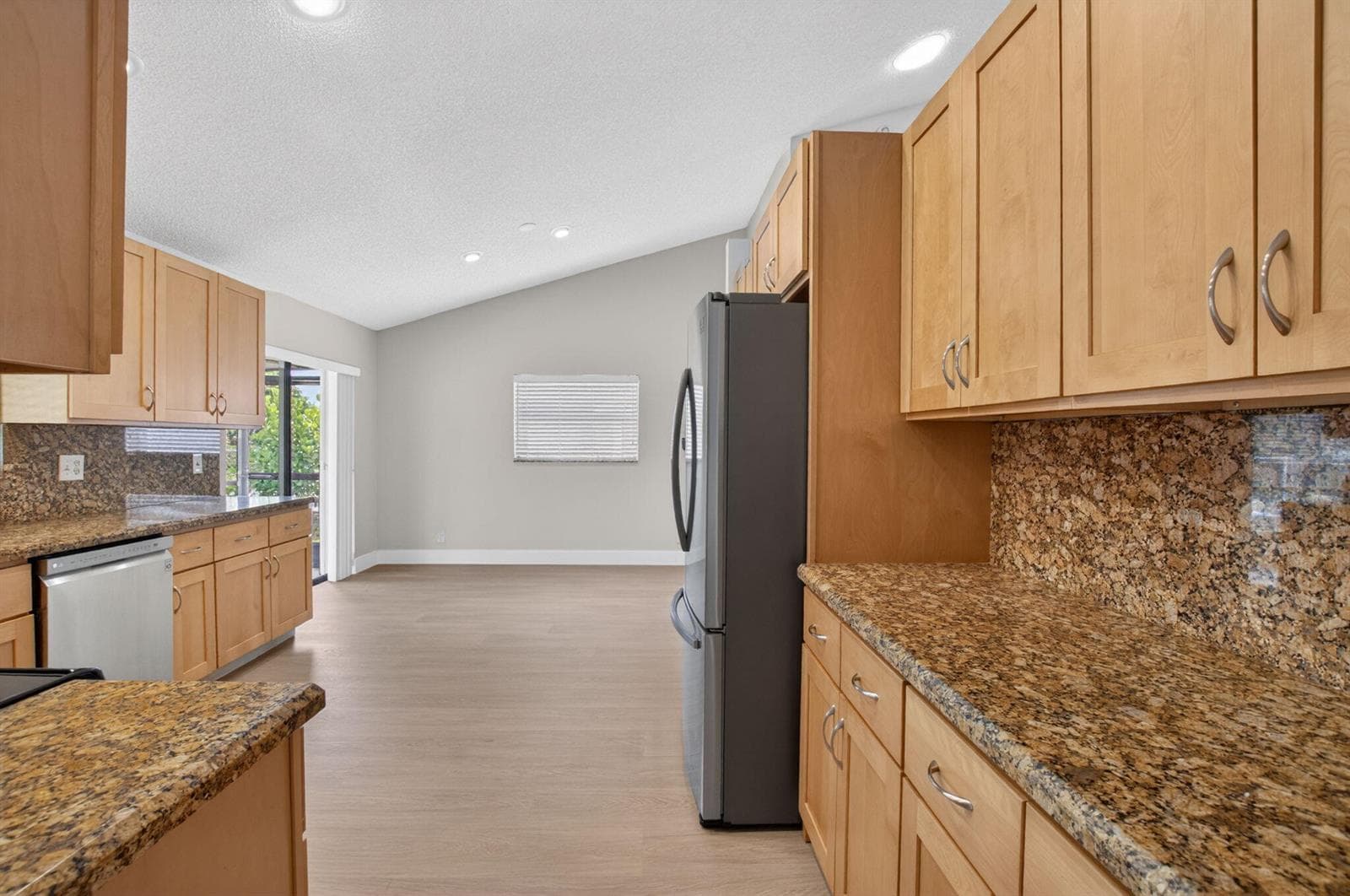 9720 Majestic Way photo 20