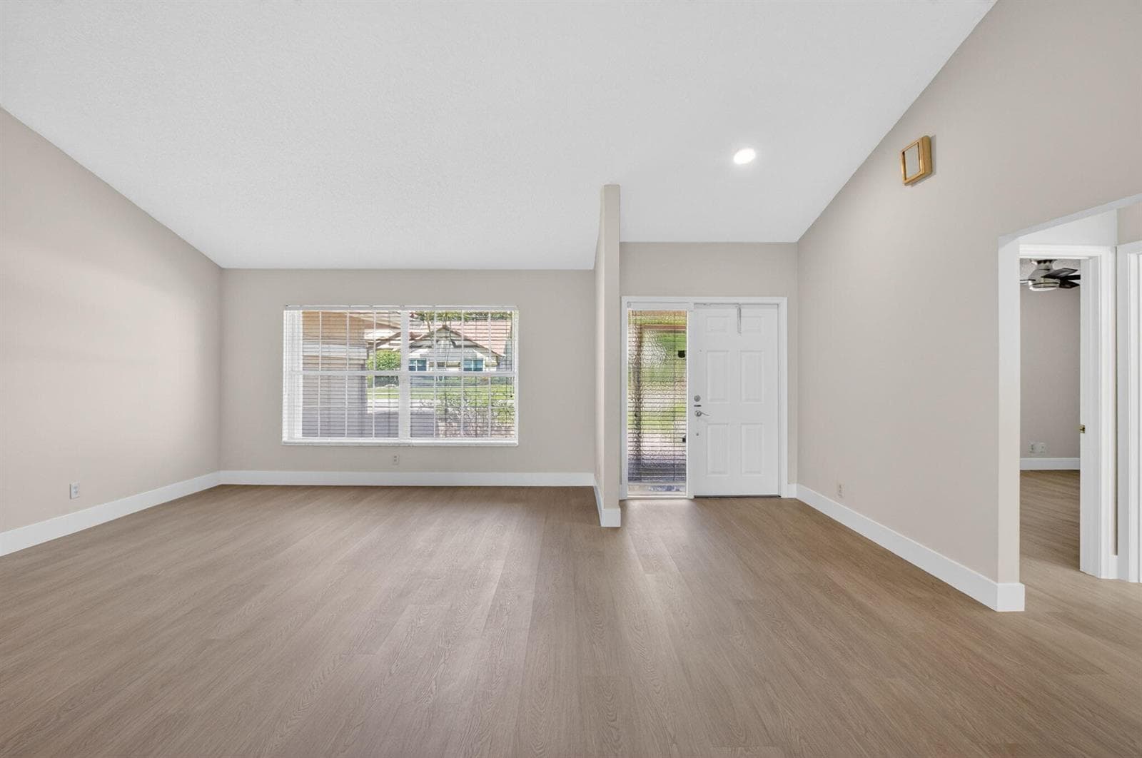 9720 Majestic Way photo 11