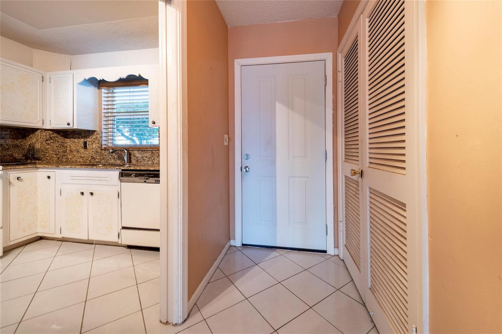 3333 NE 36th Street 6 photo 22