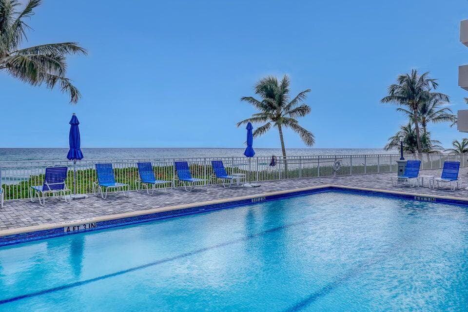 3215 S Ocean Boulevard 402 photo 20