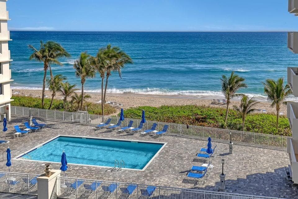 3215 S Ocean Boulevard 402 photo 21