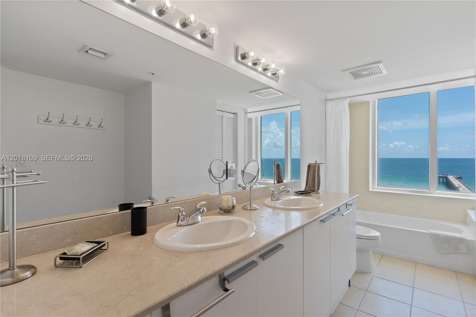 16699 Collins Ave 702 photo 8