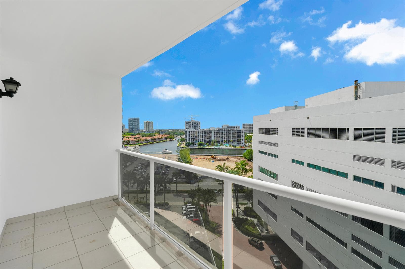 3725 S Ocean Drive 1215 photo 2