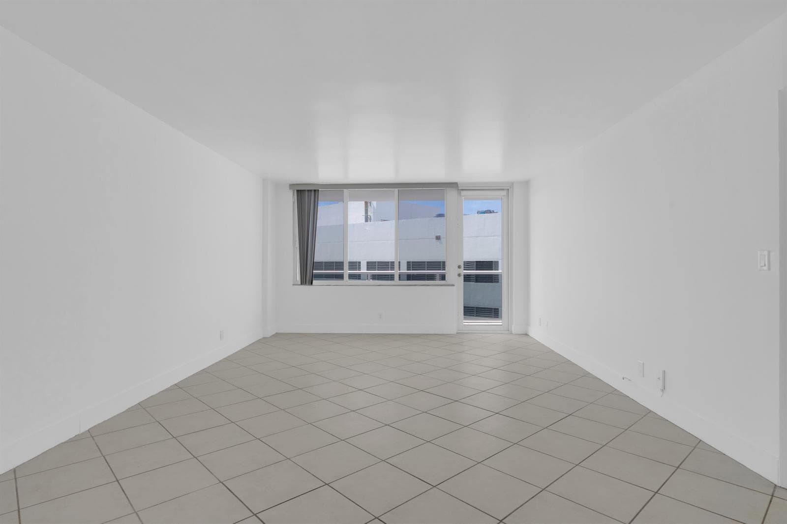 3725 S Ocean Drive 1215 photo 13