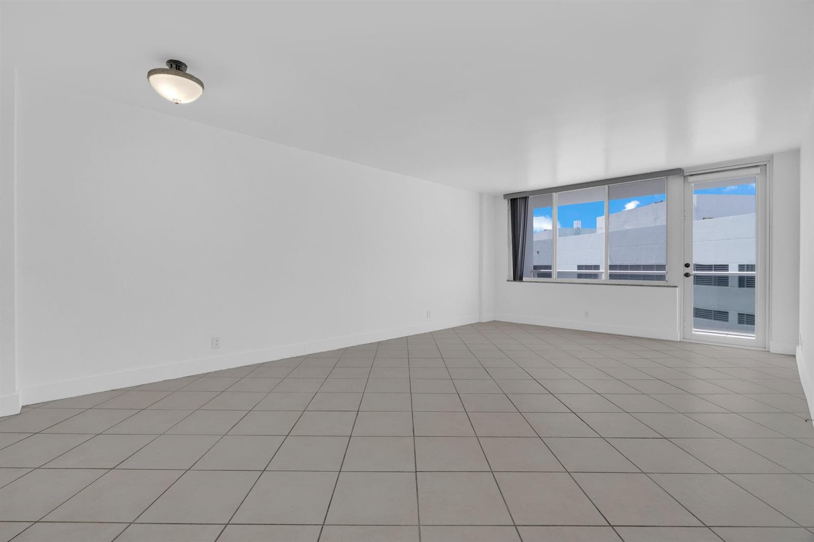 3725 S Ocean Drive 1215 photo 14