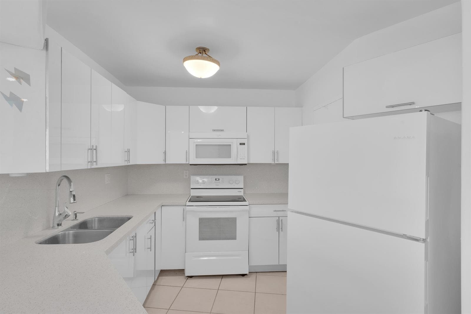 3725 S Ocean Drive 1215 photo 21