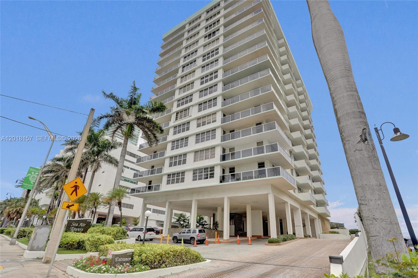 3725 Ocean Dr 1419 photo 1