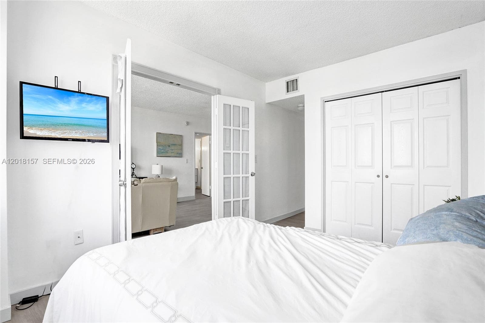 3725 Ocean Dr 1419 photo 14