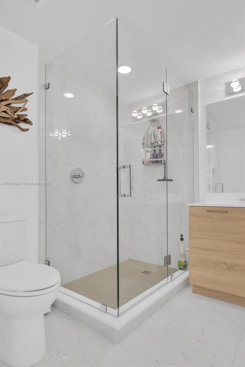 16385 Biscayne Blvd 2101 photo 22