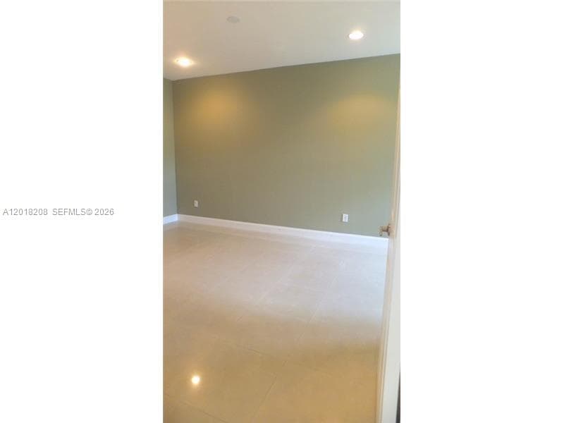 7306 photo 15
