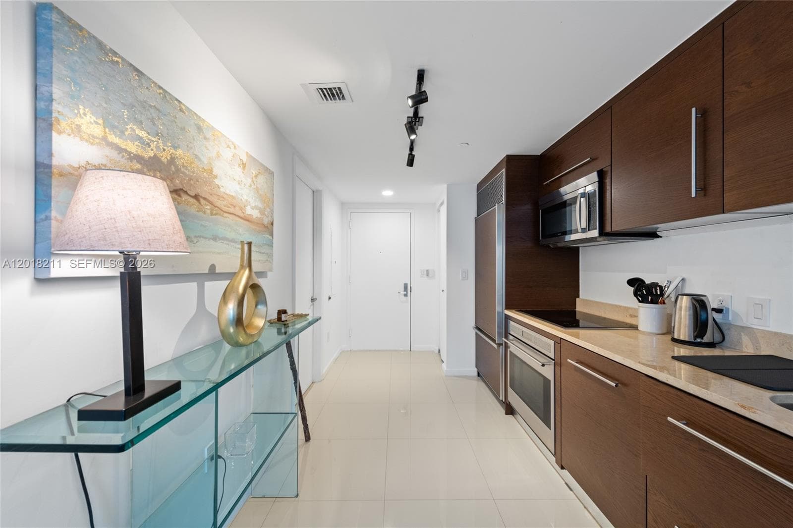 465 Brickell Ave 904 photo 3