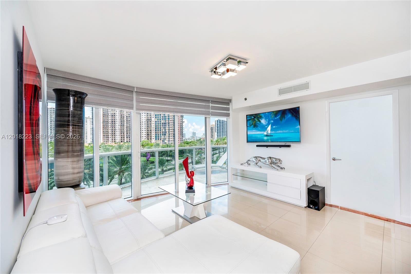 17201 Collins Ave 506 photo 6
