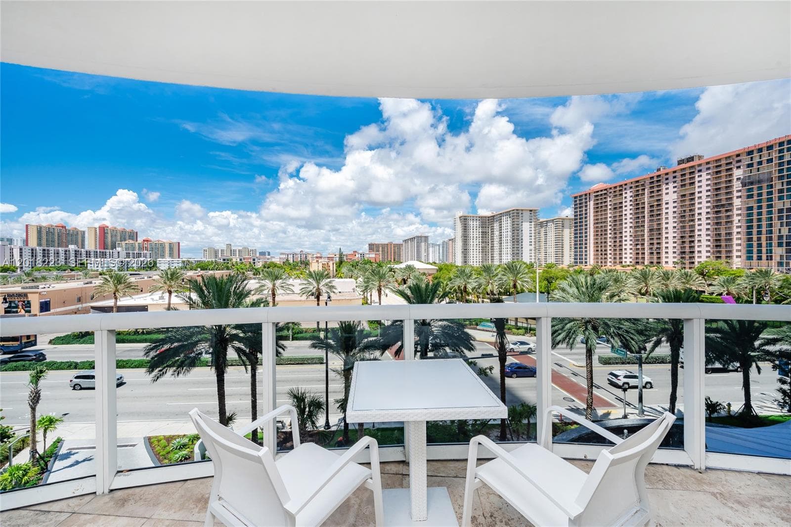 17201 Collins Ave 506 photo 9