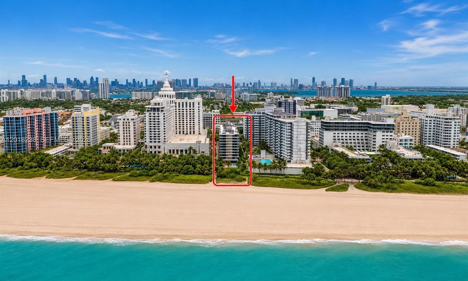 1621 Collins Ave 310 photo 2