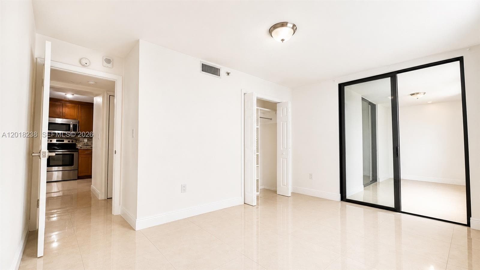 1621 Collins Ave 310 photo 13