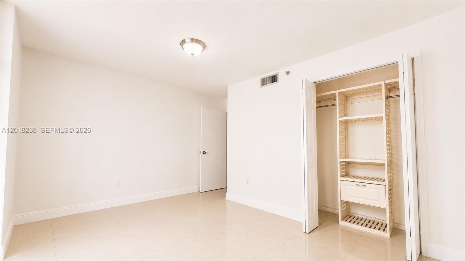 1621 Collins Ave 310 photo 14
