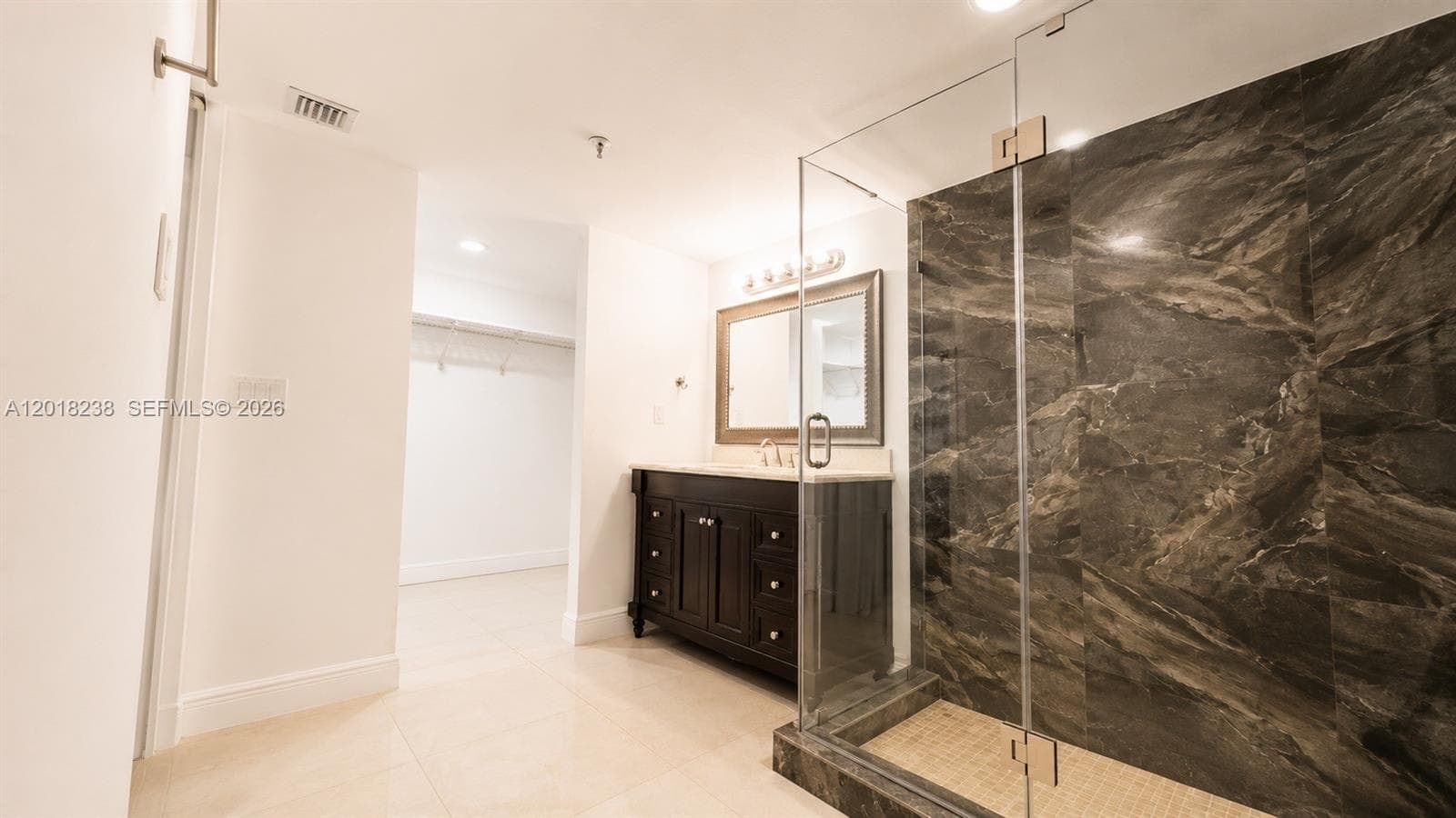 1621 Collins Ave 310 photo 21