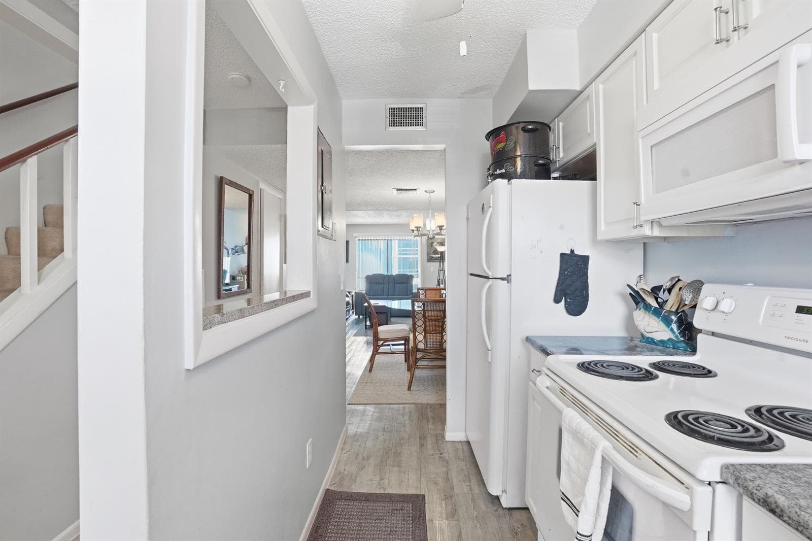 1300 Seaway Drive D6 photo 6