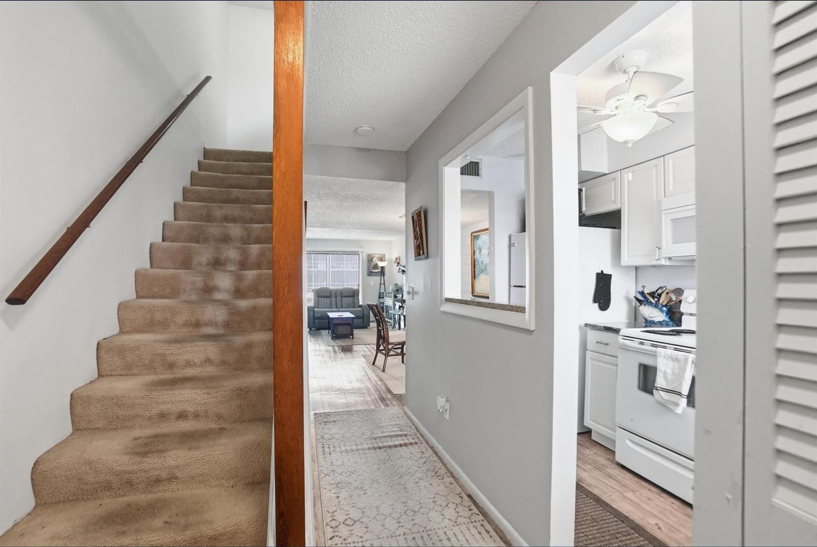 1300 Seaway Drive D6 photo 4