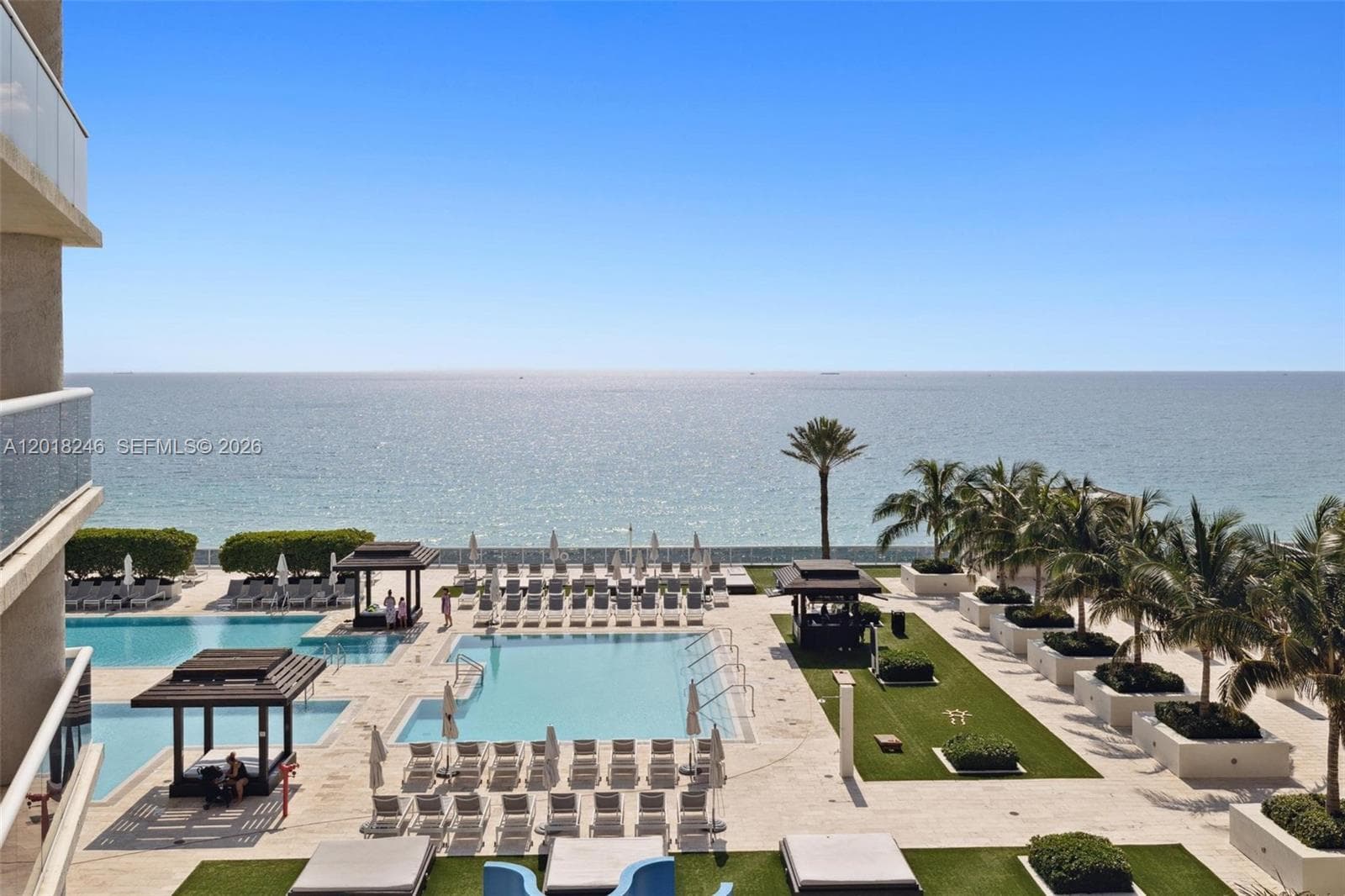 1800 Ocean Dr 1005 photo 1
