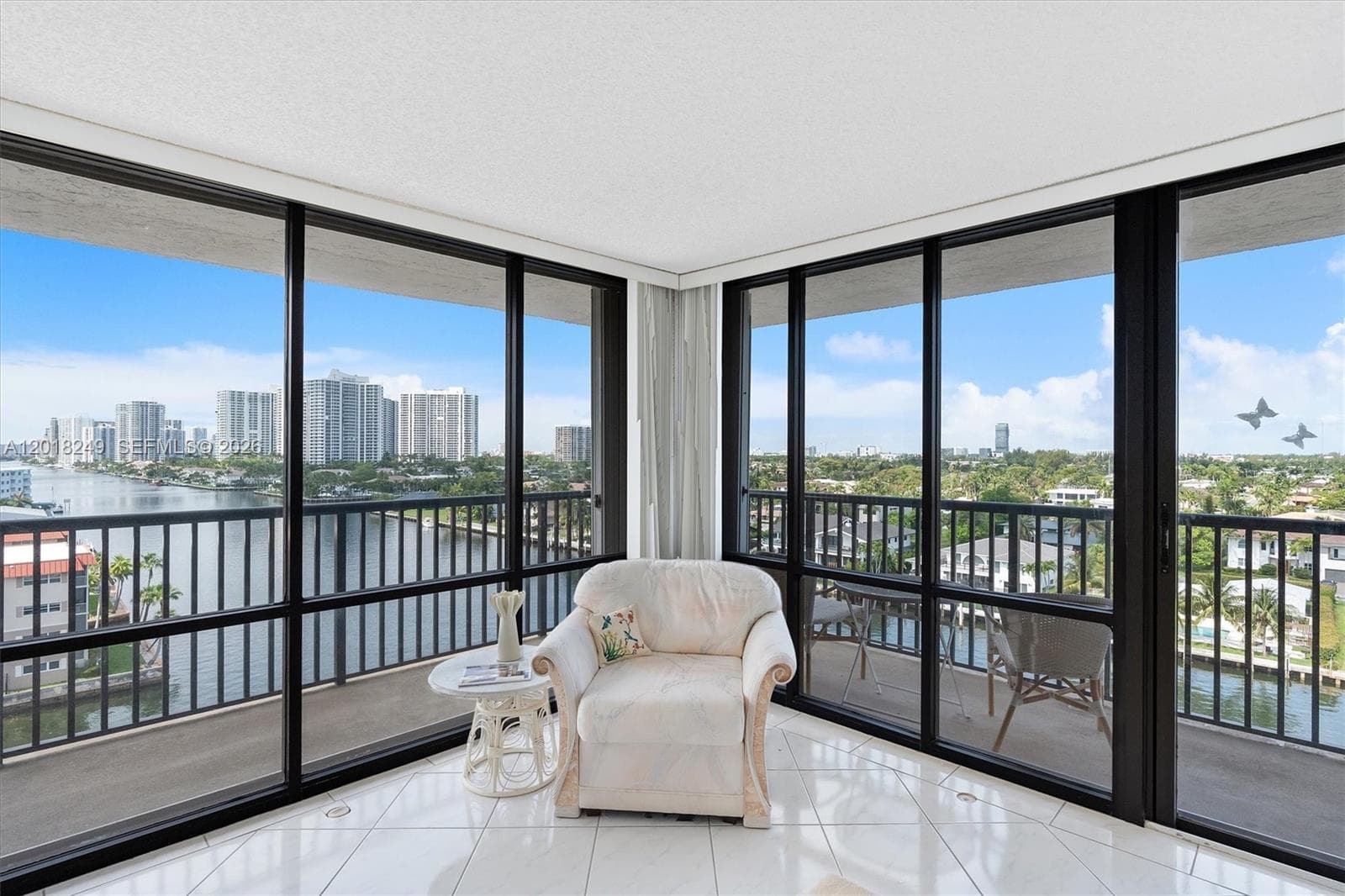 2017 Ocean Dr 910 photo 6