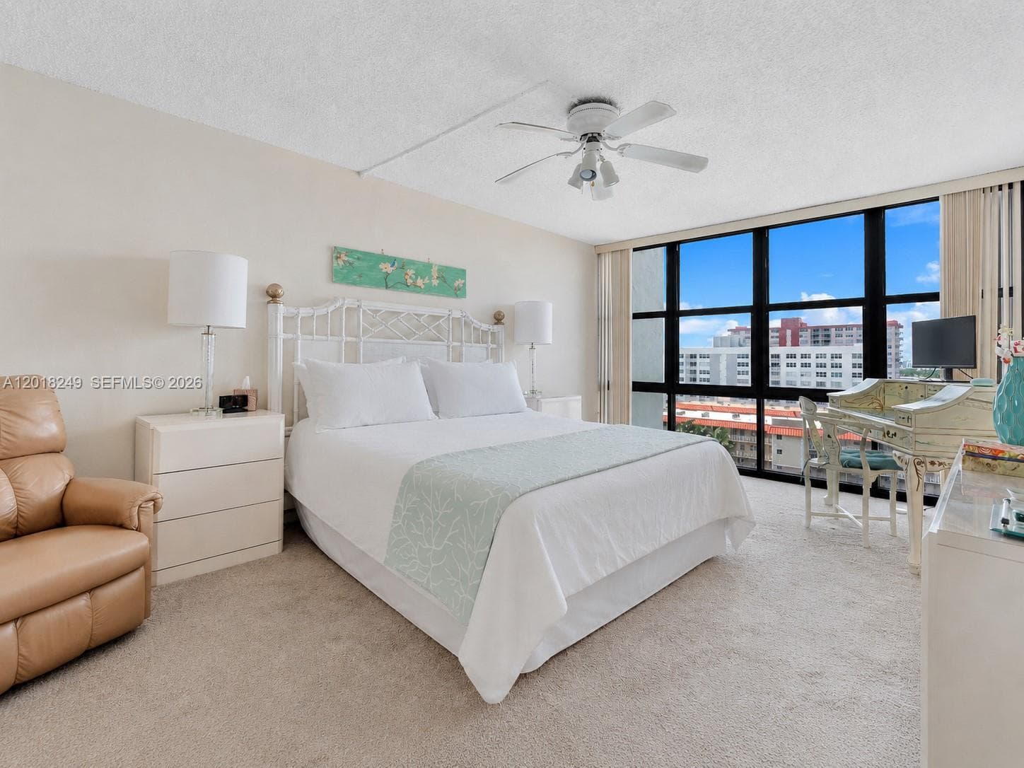 2017 Ocean Dr 910 photo 16