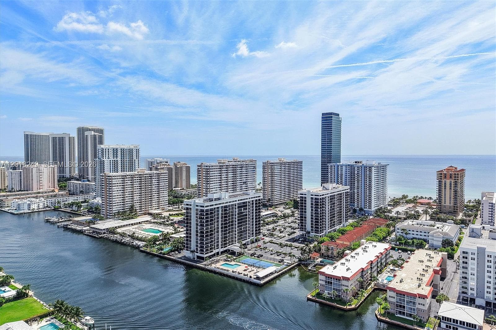 2017 Ocean Dr 910 photo 25