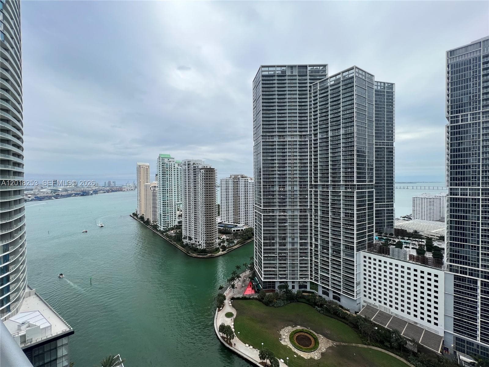 200 Biscayne Boulevard Way 3106 photo 1