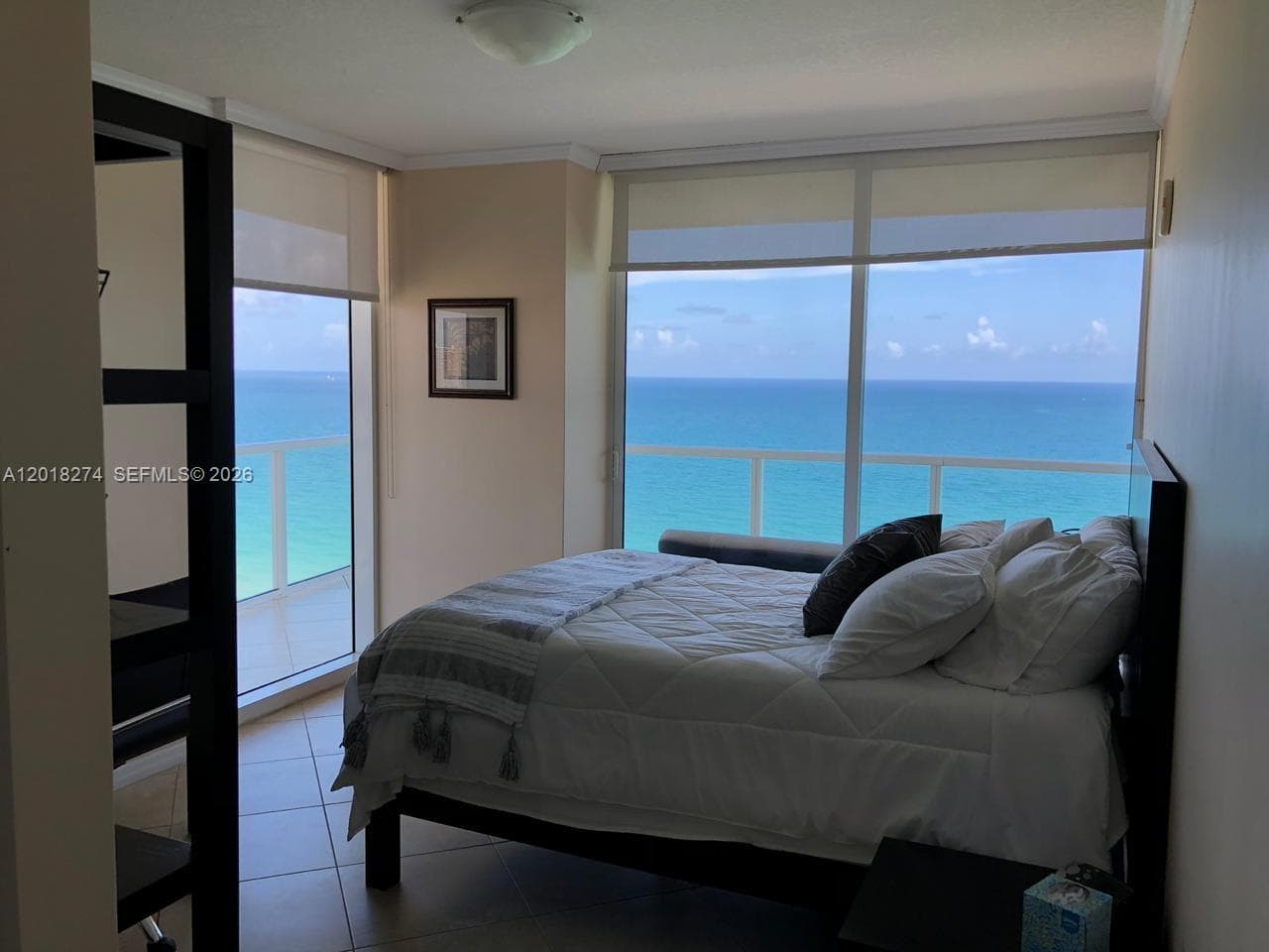 16699 Collins Ave 2003 photo 3