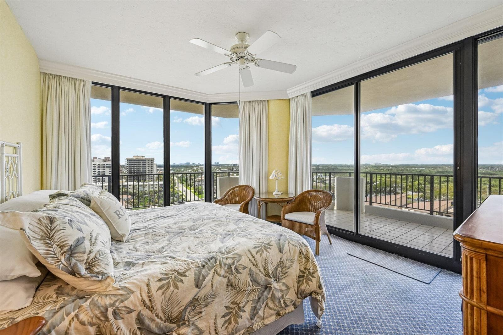 800 Ocean Drive 1105 photo 24