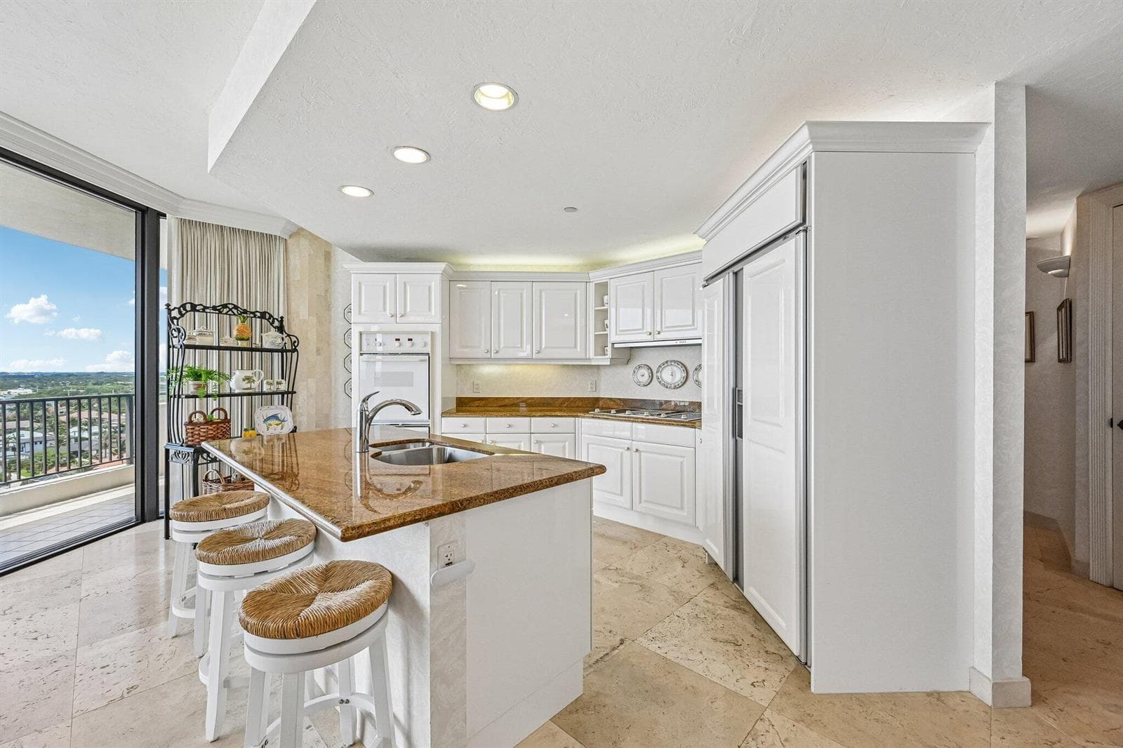 800 Ocean Drive 1105 photo 15