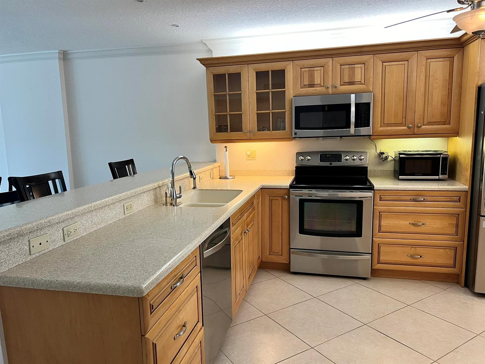 1631 Riverview Road 106 photo 4