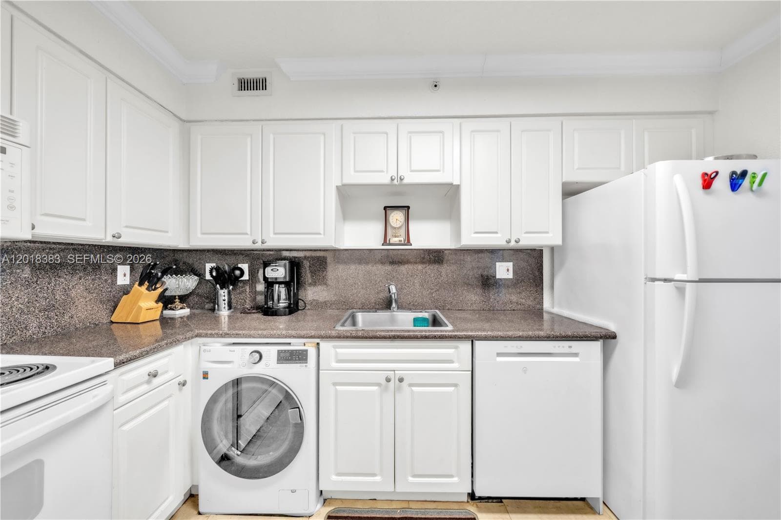 2501 Ocean Dr 838(AVAILABLE NOW) photo 12