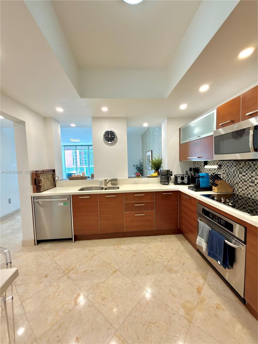 3330 190th St 1610 photo 10