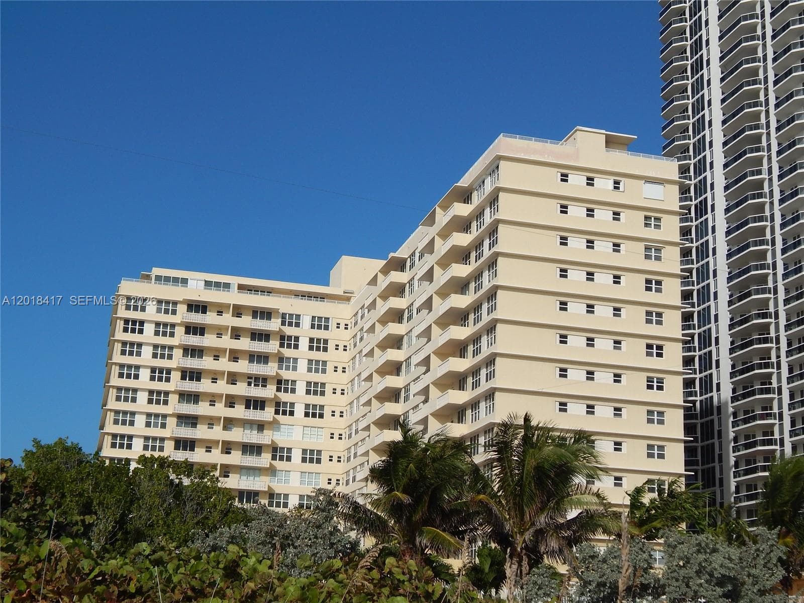 4747 Collins Ave 1102 photo 1