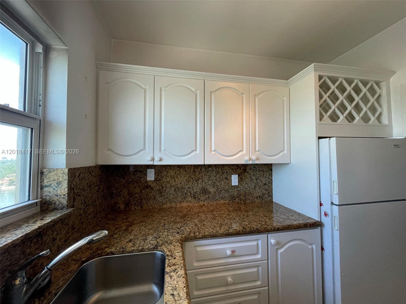 4747 Collins Ave 1102 photo 5